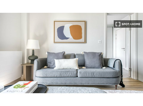 Appartamento con 1 camera da letto in affitto a Londra - דירות
