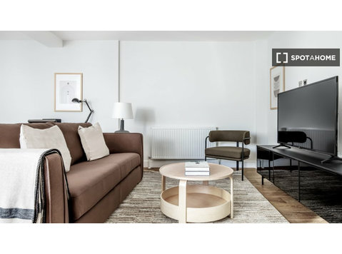 Appartamento con 2 camere da letto in affitto a Londra - アパート
