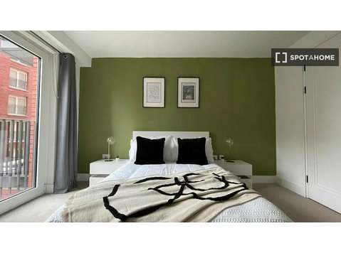 Appartamento con 2 camere da letto in affitto a Londra,… - குடியிருப்புகள்  
