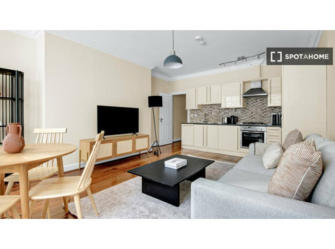 Appartamento con 2 camere da letto in affitto a Londra - Apartemen