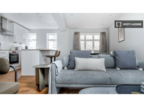 Appartamento con 2 camere da letto in affitto a Londra - Apartments