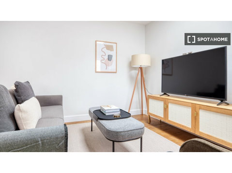 Appartamento con 2 camere da letto in affitto a Londra - Апартаменти