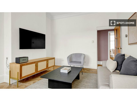Appartamento con 2 camere da letto in affitto a Londra - Byty