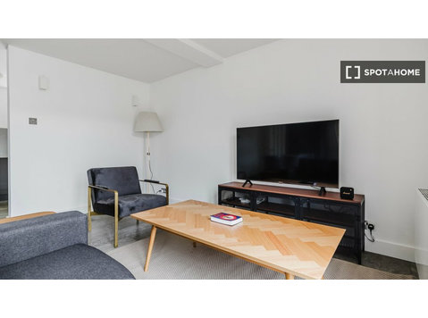 Appartamento con 2 camere da letto in affitto a Londra - Căn hộ