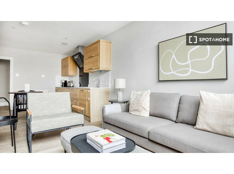 Apartamento de 1 dormitorio en alquiler en Londres - דירות