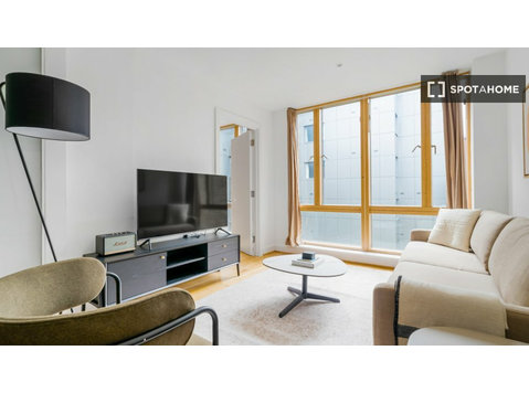 Apartamento de 2 habitaciones en alquiler en Londres - Apartemen
