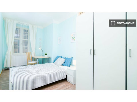 Pokój do wynajęcia w 5-pokojowym mieszkaniu w Bubny w Pradze - Do wynajęcia