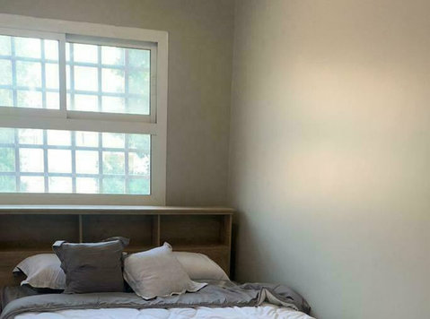 A fully renovated furnished 2bd apartment inside a villa (2) - Byty