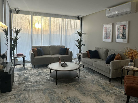 Brand new serviced and fully furnished apartment - Byty