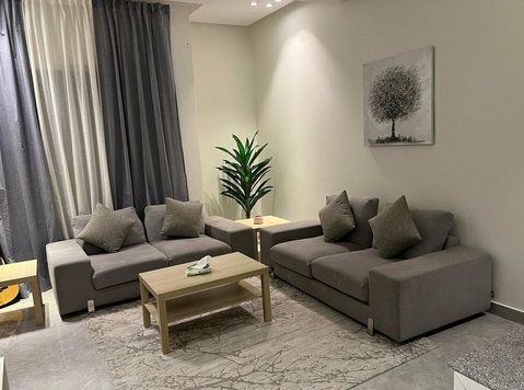 Fully furnished small one bedroom apartment in small compoun - اپارٹمنٹ