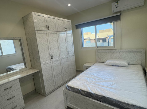 Furnished New Studio/ 1-bedroom Apartment Part of a complex - Pisos
