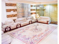 Serviced Luxury fully furnished spacious safe apartments - Apartamentos con servicio