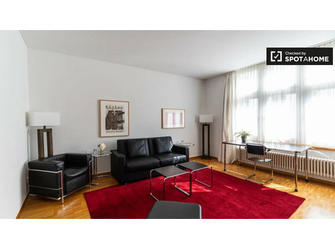 Studio-Apartment zu vermieten im Kreis 8, Zürich - Appartementen