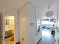 Flatio - all utilities included - Cozy studio flat in New… - 	
Uthyres