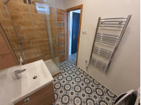 Flatio - all utilities included - Flat in centre with AC… - For Rent