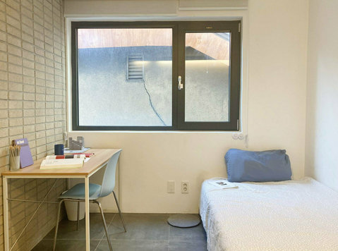 [near Skku] Cozy Double room w shared bath(avail from April) - 주택