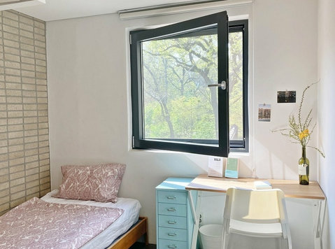 [near Skku] Double room w shared bath(avail from August) - 주택