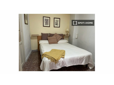 Appartamento con una camera da letto in affitto a Castillo… - آپارتمان ها
