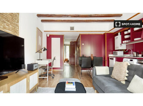 Appartamento con 1 camera da letto in affitto a Barcellona - Mieszkanie