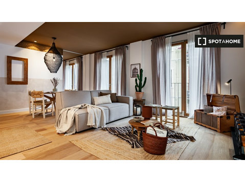 Appartamento con 1 camera da letto in affitto a Barcellona - Mieszkanie