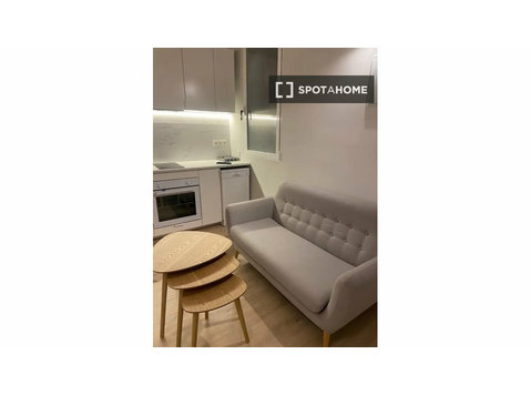 Appartamento con 2 camere da letto in affitto a Madrid - Apartmány