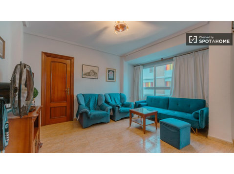 Appartamento con 2 camere da letto in affitto a Valencia - Asunnot