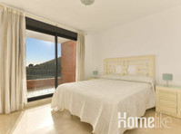 Beautiful 2 bedroom apartment side sea view - Byty