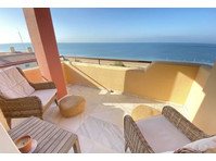 Flatio - all utilities included - Penthouse with terrace &… - Aluguel