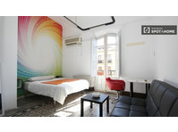 Rooms for rent in 9-bedroom apartment in Centro - Za iznajmljivanje
