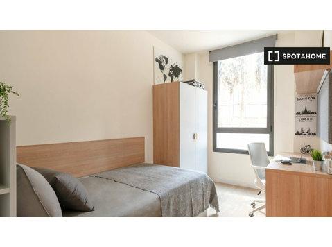 Einzelzimmer in Granada - inklusive Halbpension - Zu Vermieten