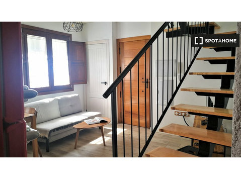 2 bedroom apartment to rent in Granada - Apartments