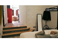 Apartamento de 2 quartos para alugar em Granada - Apartamentos