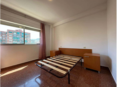 Alejandro Dumas H4 - Apartments