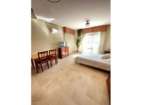 Avenida Salvador Allende H1 - Apartments
