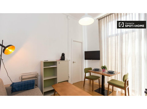 Apartamento de 1 quarto brilhante para alugar em Realejo,… - Apartamentos