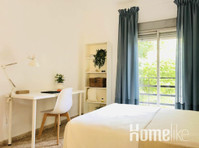 Bright 4beds Apartment in Granada - Apartamentos