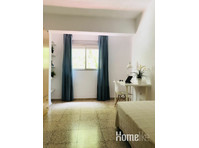 Bright 4beds Apartment in Granada - Lakások