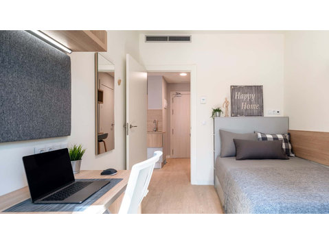ESTUDIO INDIVIDUAL - Apartments