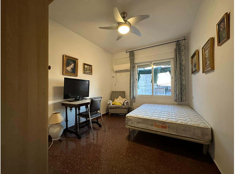 H1 San Juan de Dios - Apartments