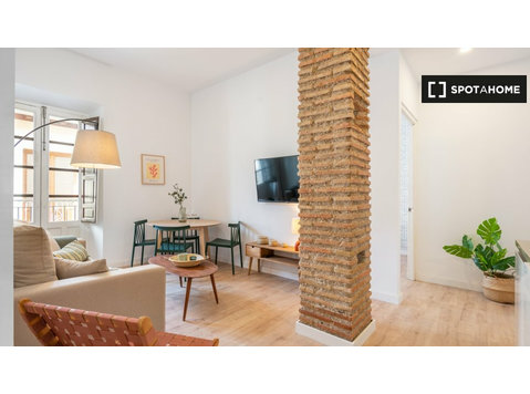 Granada'da kiralık aydınlık 2 yatak odalı daire - Apartman Daireleri
