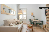 Luminous 2-bedroom apartment for rent in Granada - Căn hộ