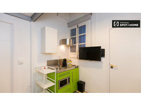 Studio apartment for rent in City Centre, Granada - アパート