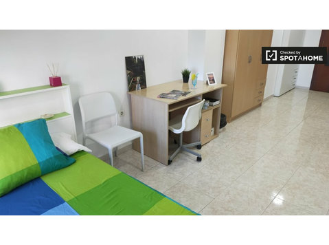 Studio apartment for rent in Granada - 	
Lägenheter