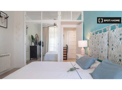 Piso de 1 dormitorio en alquiler en Torremolinos, Málaga - Pisos