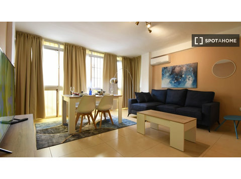 Mieszkanie z 3 sypialniami do wynajęcia w Maladze, Malaga - Mieszkanie