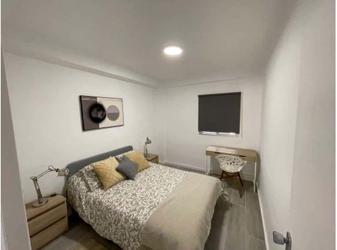 Calle Cura Merino Hab 4 Doble Trasera - Apartments