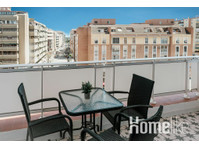 City Center: Modern 2-Bedroom Apartment in the Heart of… - Apartments