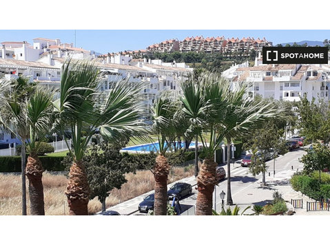 Apartment mit einem Schlafzimmer in Marbella mit Pool - Wohnungen