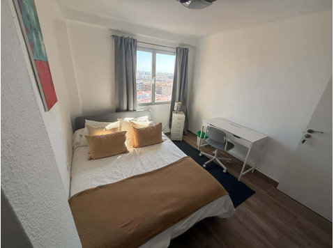 Plaza de Miraflores Hab 3 - Квартиры