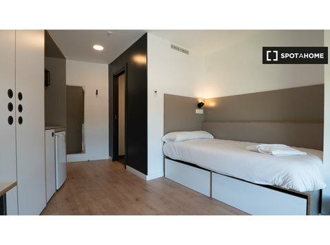 Studio apartment for rent in Malaga - آپارتمان ها